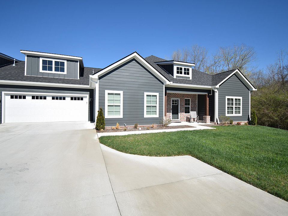 1st image of 3374 Stone Creek Dr