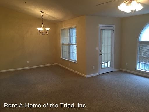 2nd image of 5000L Lawndale Dr