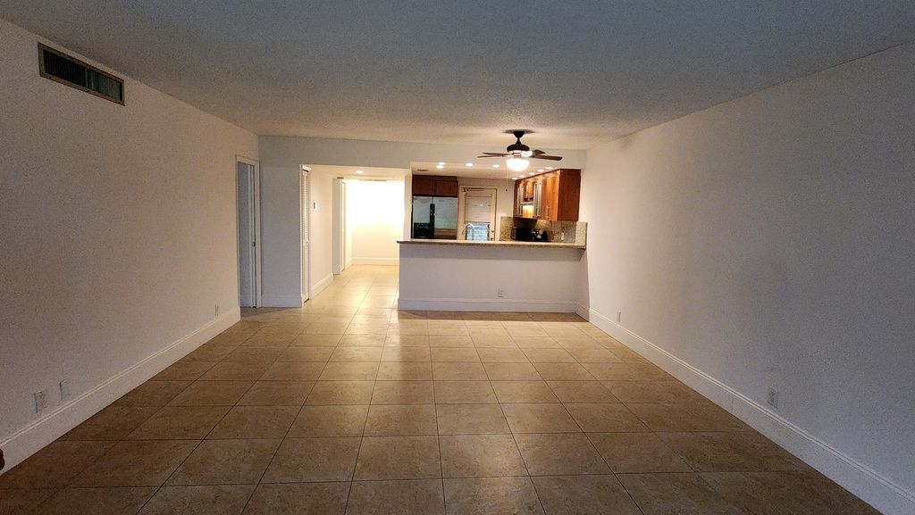 2851 S PALM AIRE Drive #101, photo 4