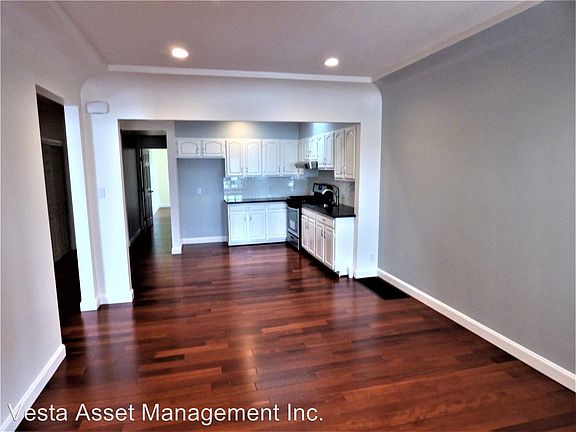 5th image of 6 W Cavour St