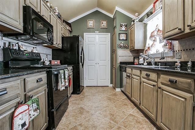 1st image of 4024 La Costa Ct