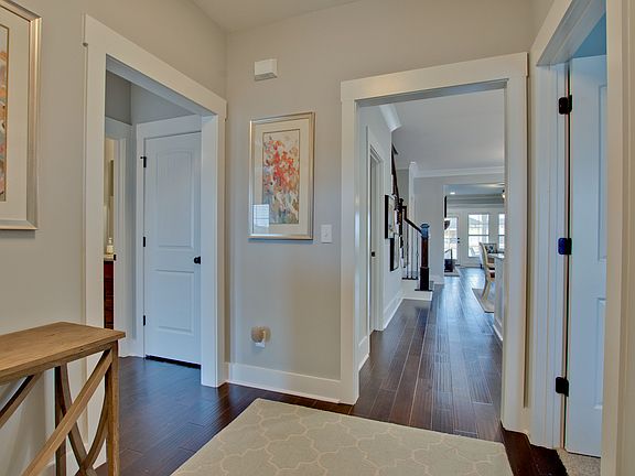 5th image of 18 Notting Hill Pl SE