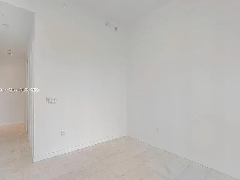 2821 S Bayshore Dr #7B — Photo 22