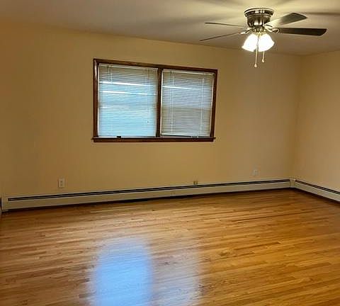 Main living area (Studio)