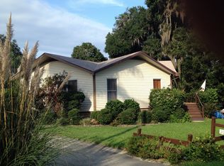 205 Gibbs Ave, Satsuma, FL 32189
