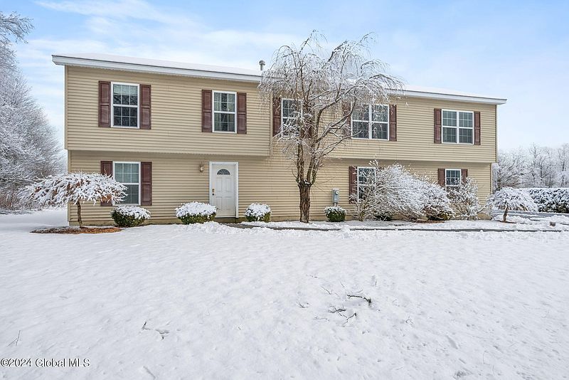 3rd image of 607 Midline Road