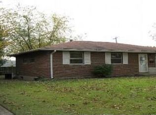 428 Greenmeadows Dr, Saint Louis, MO 63123