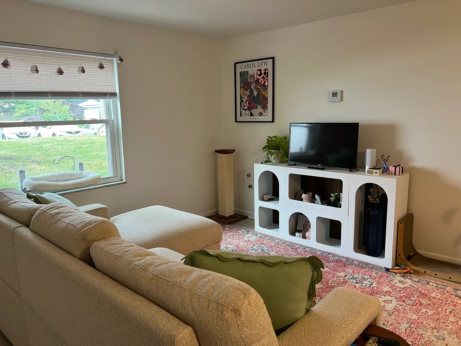 295 Thurman Ave — Photo 2