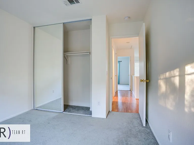 15984 Paul Ct — Photo 35