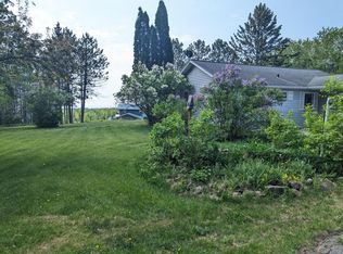 812 Shoreview Heights Rd, Two Harbors, MN 55616