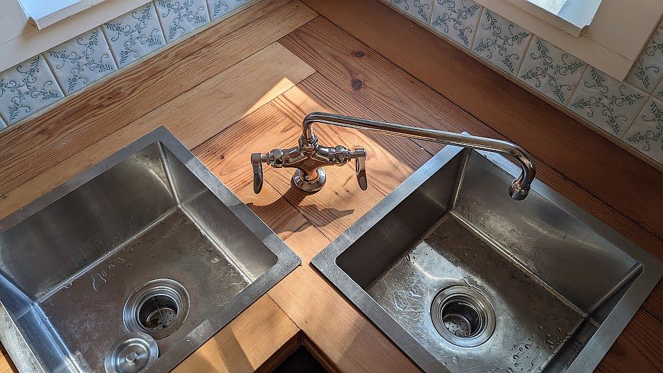 kitchen sink