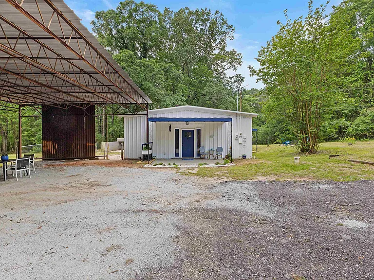 137 Odith Rd — Photo 2