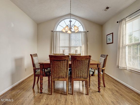 4th image of 7608 Outrigger Ct