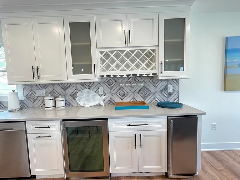 303 Forman Ave — Photo 7