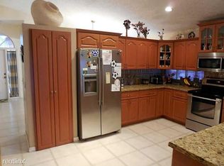 555 SW 181st Way, Pembroke Pines, FL 33029