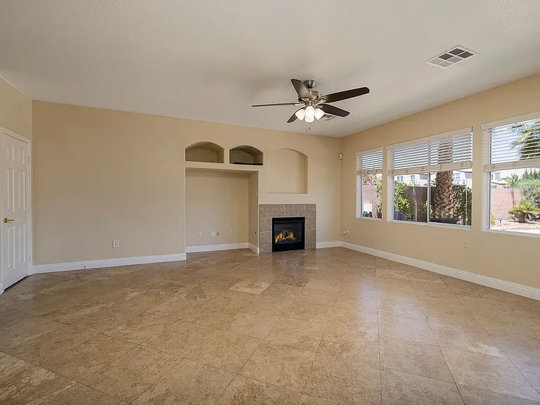 10226 Sourwood Ave — Photo 10