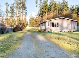 1050 Sidney St S, Oak Harbor, WA