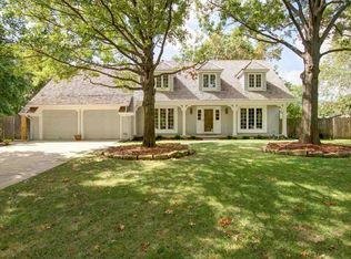 8529 E Stoneridge Ln, Wichita, KS 67206