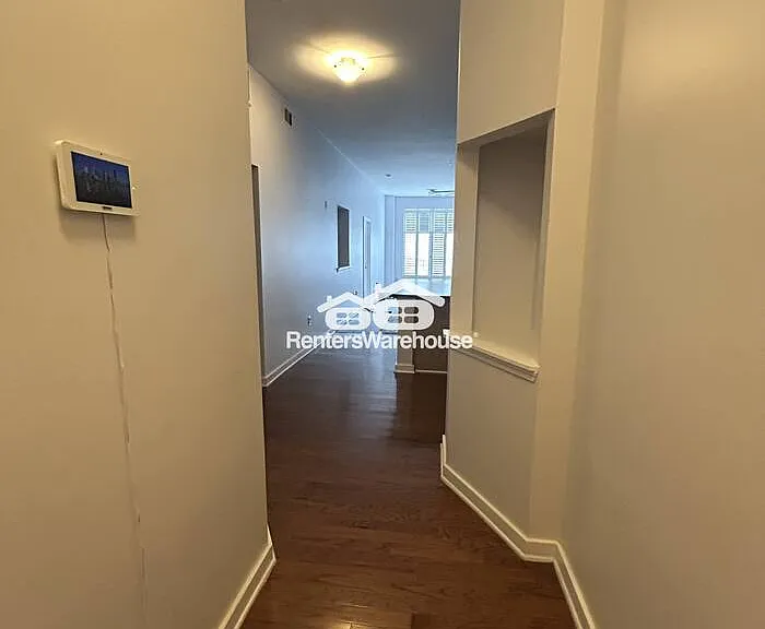 401 20th St S #101 — Photo 9