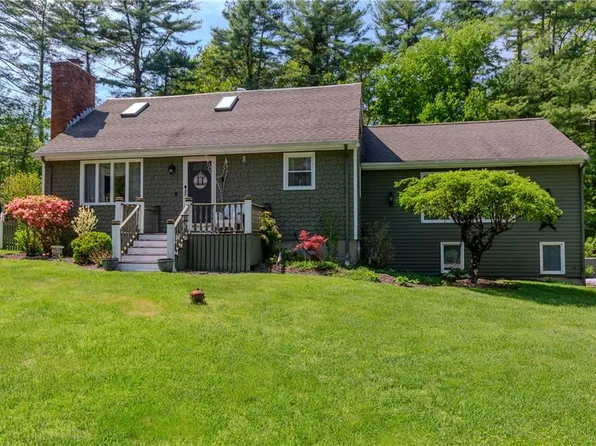 6 Wing Ave, Assonet, MA 02702