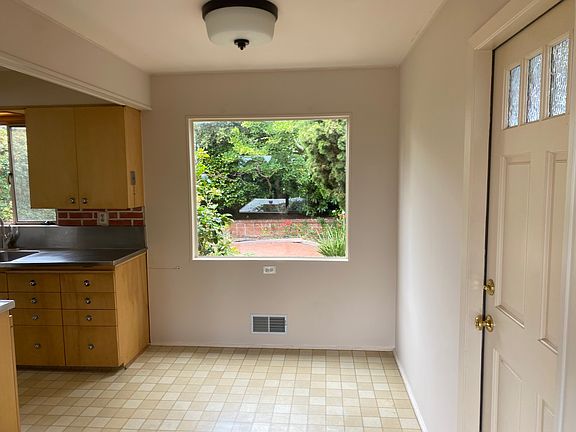 5th image of 7482 Terrace Dr