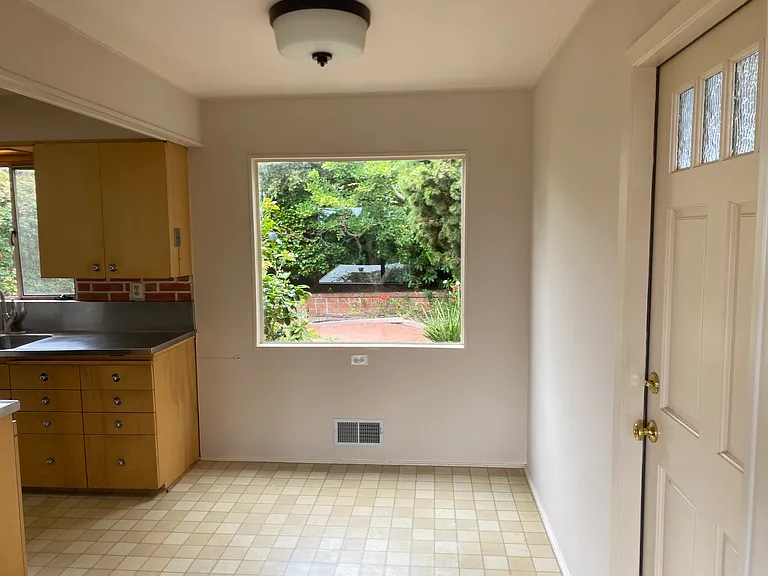 7482 Terrace Dr — Photo 6