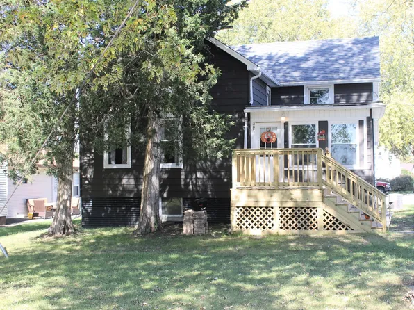389 E Summer St, Paxton, IL 60957