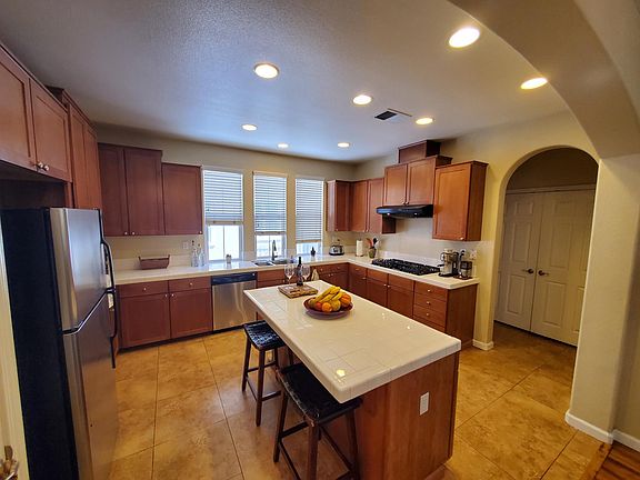 2nd image of 3012 Mary Helen Ln
