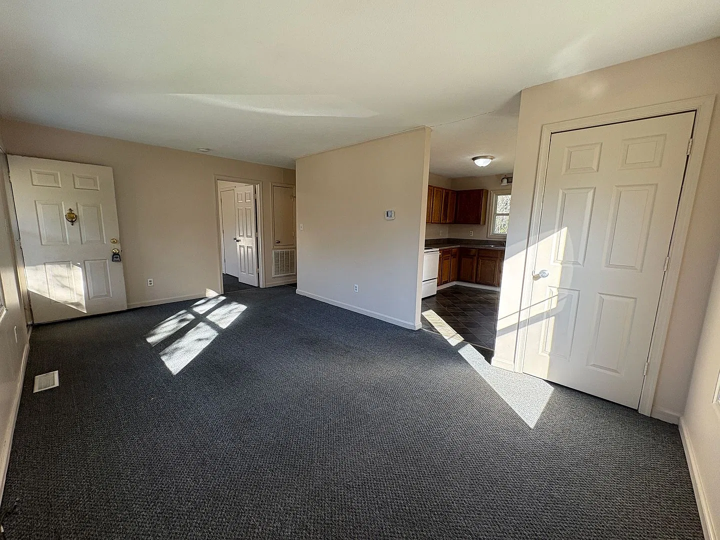 Spacious two bedroom house in Lynchburg! — Photo 3