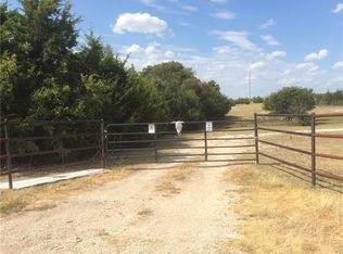 1511 N Mockingbird Ln, Midlothian, TX 76065