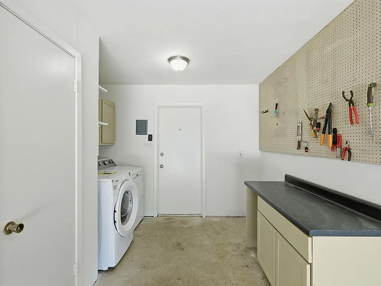 3200 Spaniel Dr — Photo 15