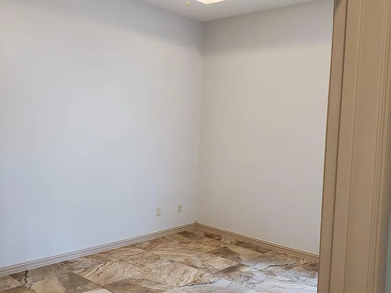 712 N Malinche Ave — Photo 6