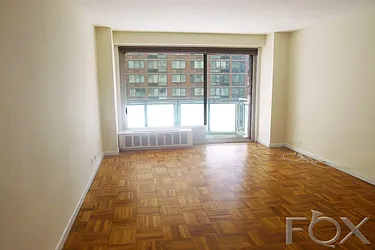 Rented by Fox Residential Group