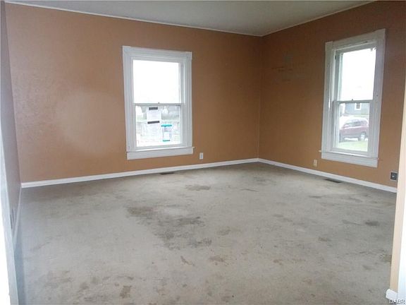 5th image of 420 Garfield Ave