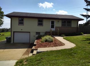 3405 Robert St, Bellevue, NE 68147
