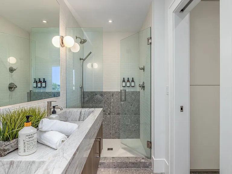 343 E Palapa Ln — Photo 22