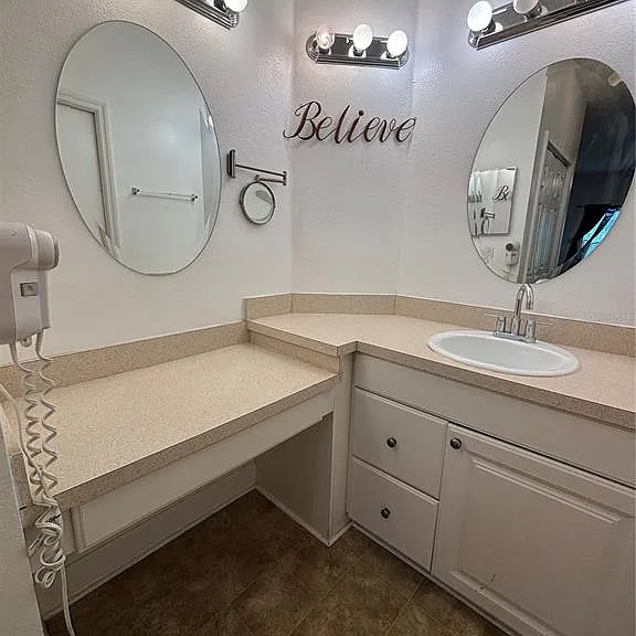 8838 Coral Palms Ct #B — Photo 16
