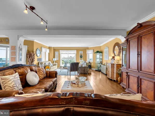 300 Ocean Ave N APT 3C, Long Branch, NJ 07740