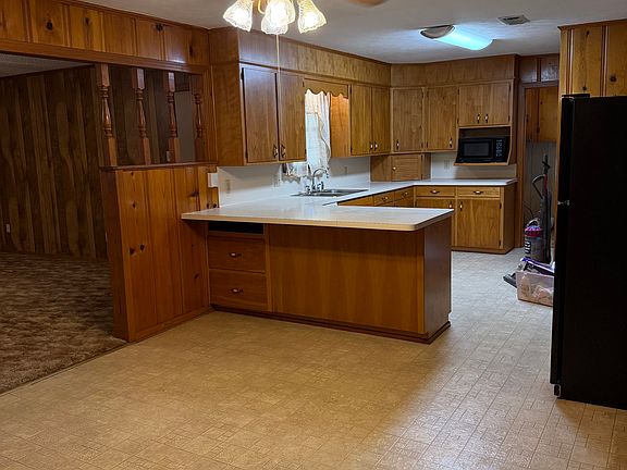 3rd image of 107 W Twilight Dr