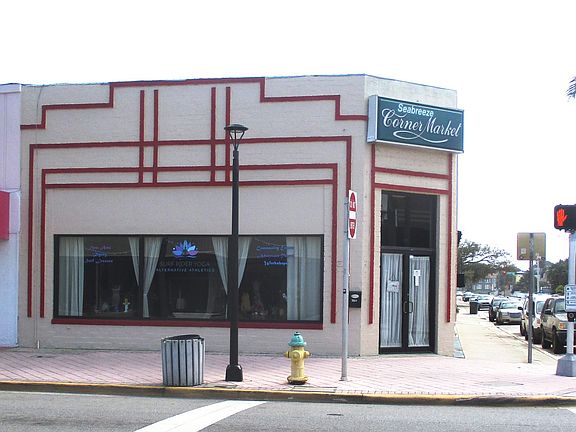 5th image of 300 Seabreeze Blvd #304