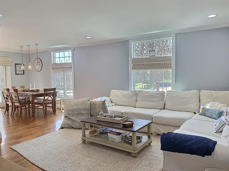Wood Dr — Photo 2