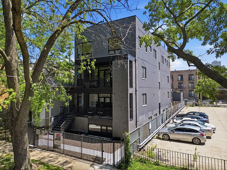 5039 N Winthrop Ave #2F — Photo 33