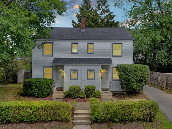 83 Woodlawn Circle, East Hartford, CT 06108