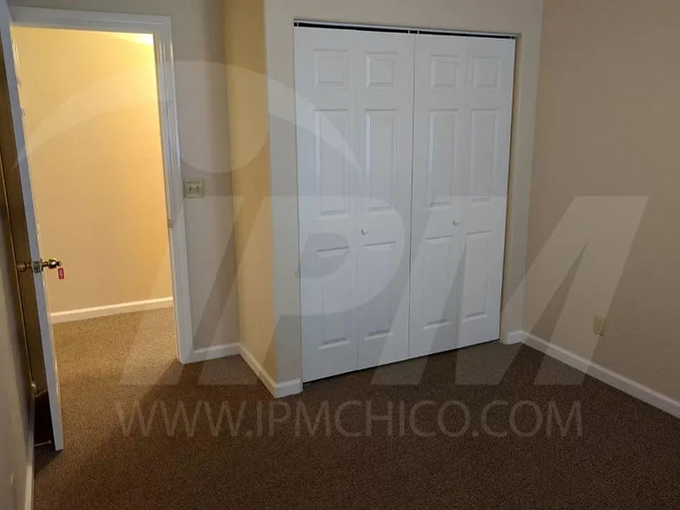 143 W 3rd Ave — Photo 16