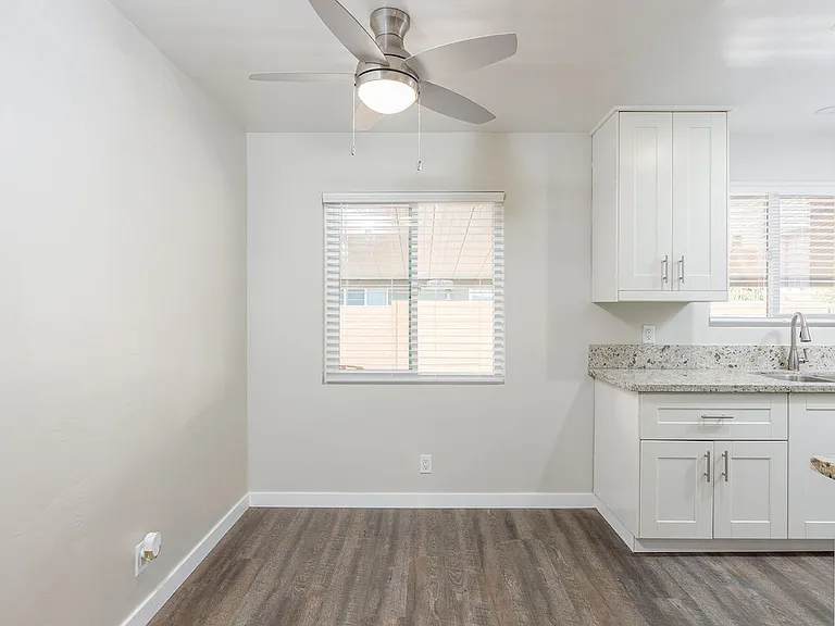 527 Garfield St #1 — Photo 7