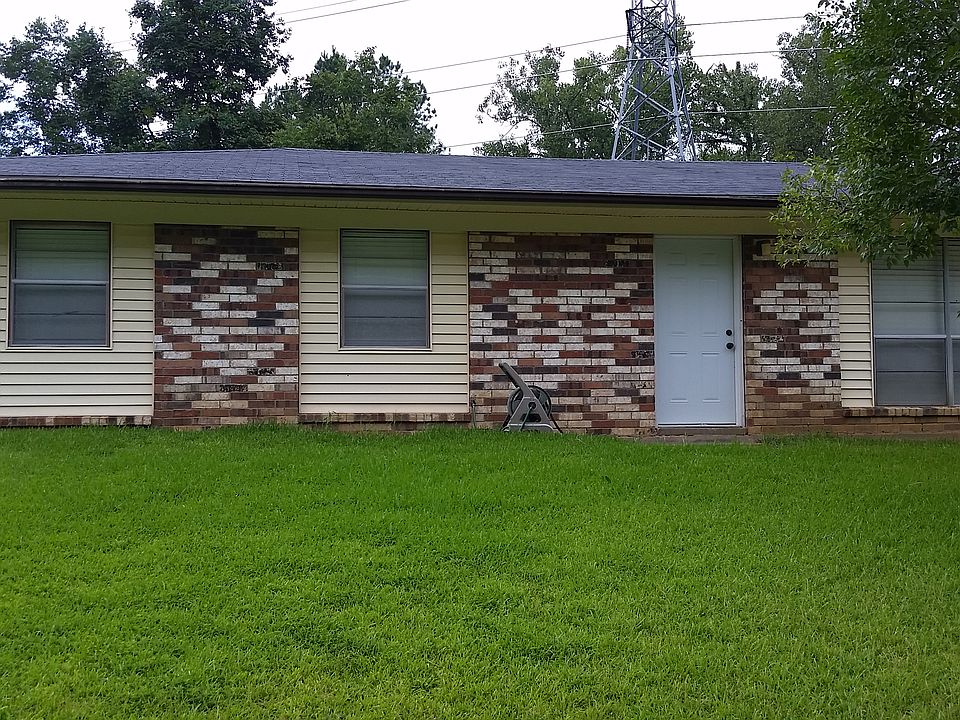 1st image of 200 Cairo Dr