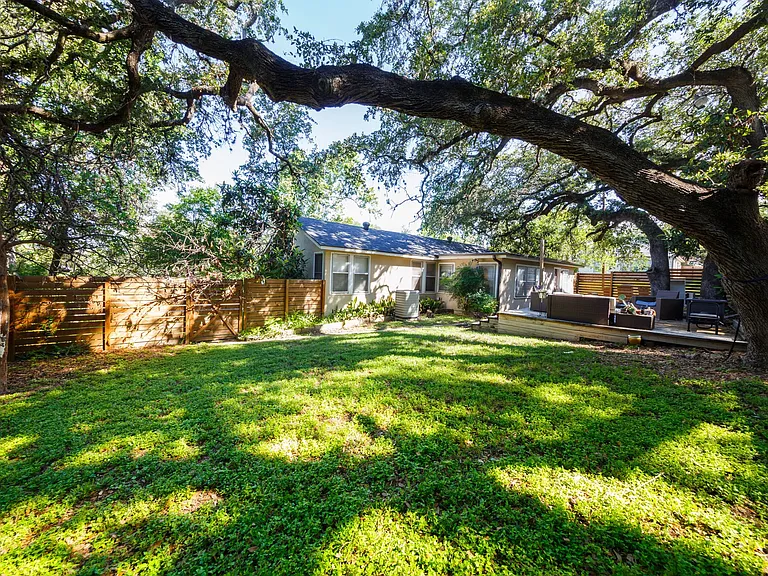 1401 Alta Vista Ave — Photo 14