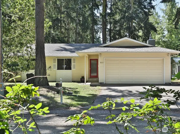 311 Edgecliff Dr, Langley, WA 98260