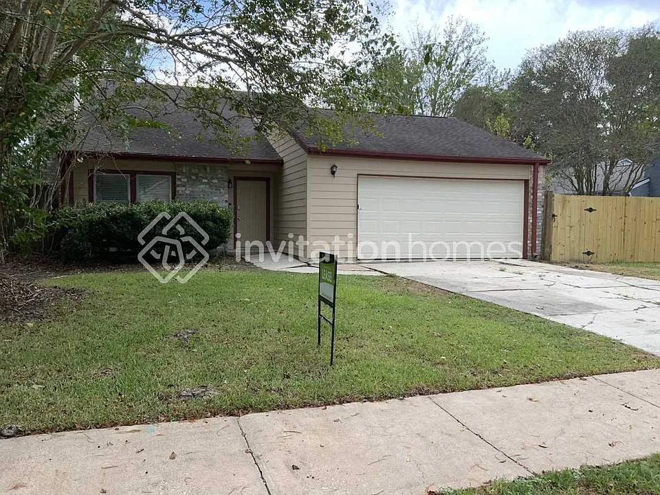 428 Gleneagles Dr