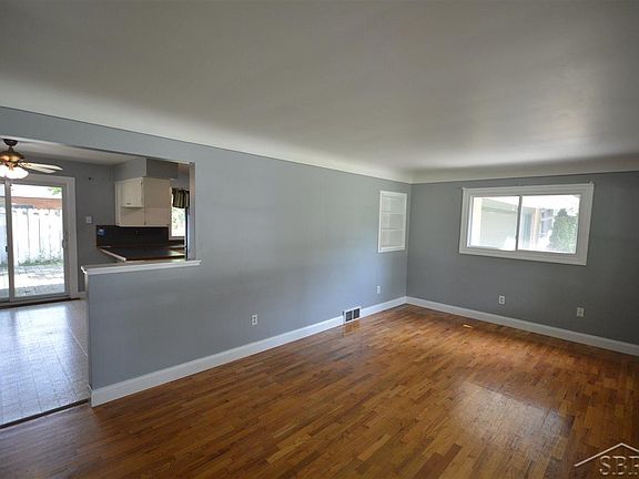 3rd image of 2688 Lochmoor Pl